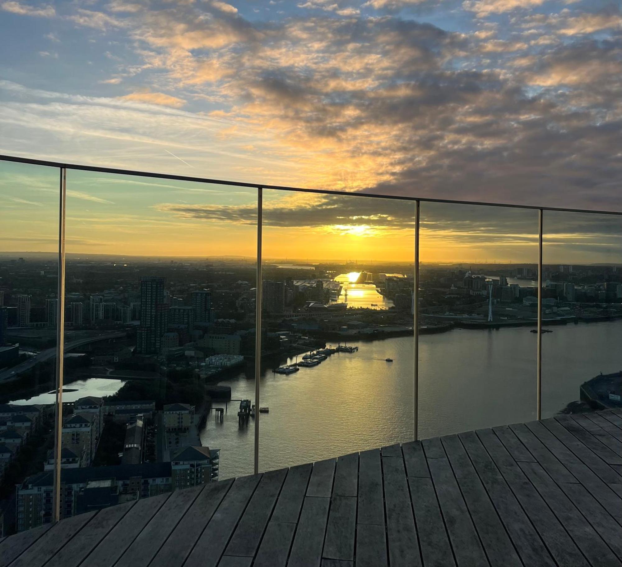 Appartamento Luxury In Canary Wharf Centre With Private Balcony, And 360 Skyline View Londra